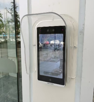 長沙專業(yè)安裝門禁機(jī)，德思勤物業(yè)安全管理再升級(jí)！